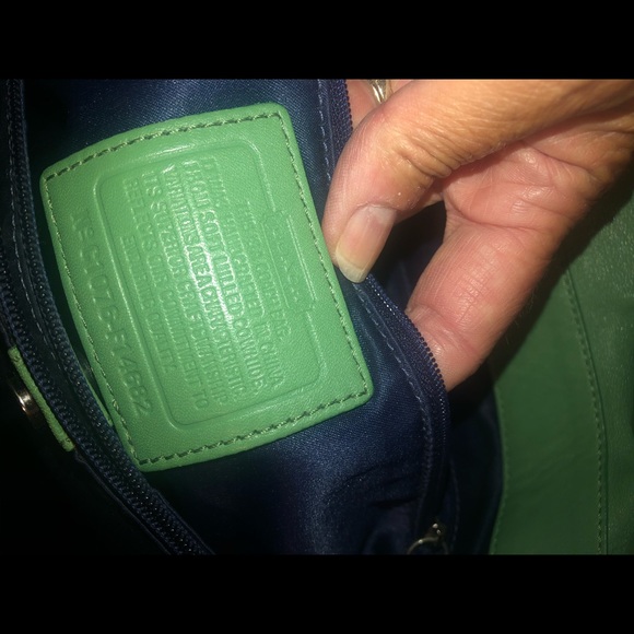 Coach purse - Picture 4 of 8